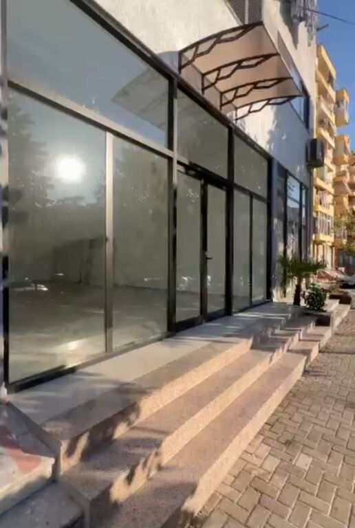 Shop for rent in Astir, Tirana, 76 m². Photo 1 of 3