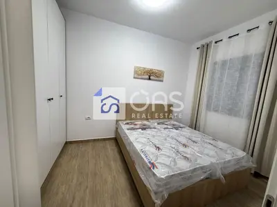 Apartament 1+1 me qera në 5 Maj, Tiranë, 60 m². Foto 3 nga 4