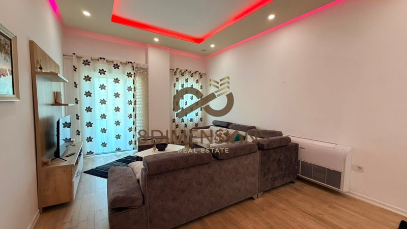 Appartamento 2+1 in vendita a Liqeni Artificial i Tiranes, Tirana, 130 m²