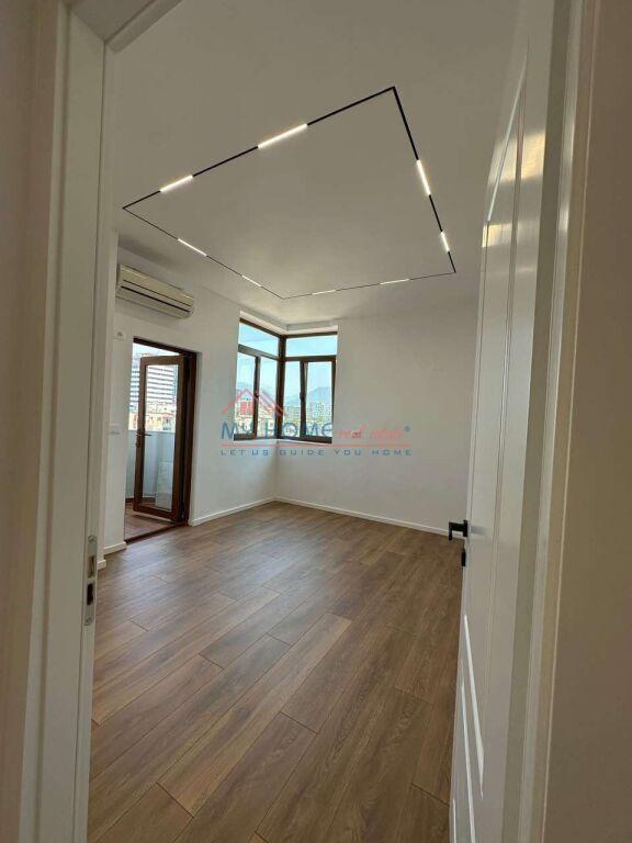 Appartamento 1+1 in vendita a Rruga Fadil Bodinaku, Tirana, 55 m²
