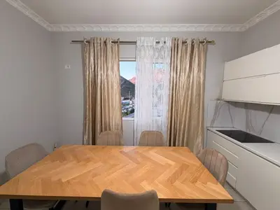 Vilë me qera në Tufinë, Tiranë, 750 m². Foto 3 nga 12