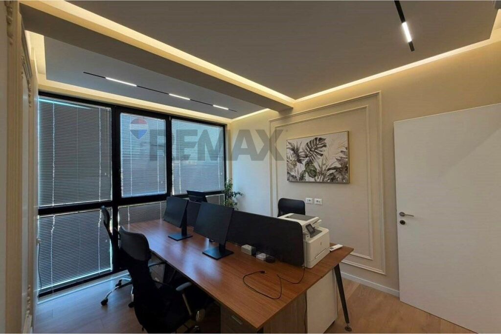 Ufficio in affitto a Rruga Mine Peza, Tirana, 104 m². Foto 1 di 3