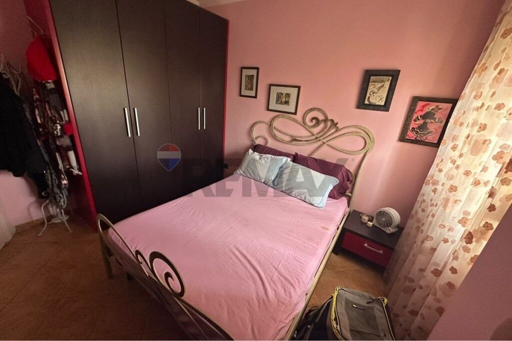 Apartment for rent in Myslym Shyri, Tirana, 70 m². Photo 2 of 3