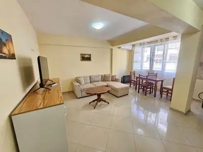 Apartament 1+1 në shitje në Pallati i Sportit Ramazan Njala, Durrës, 56 m². Foto 3 nga 12
