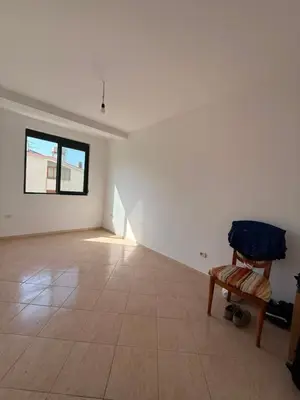Apartament 2+1 në shitje në Plazh, Durrës, 95 m². Foto 4 nga 8