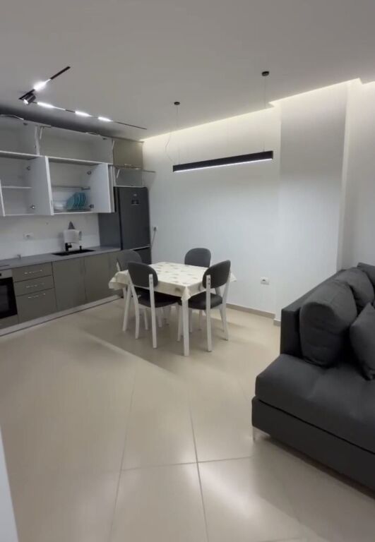 Apartment 2+1 for rent in Don Bosko, Tirana, 90 m². Photo 2 of 3