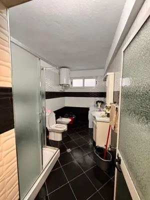 Apartament 2+1 me qera në Plazhi Rrota e Kuqe, Durrës, 150 m². Foto 5 nga 8