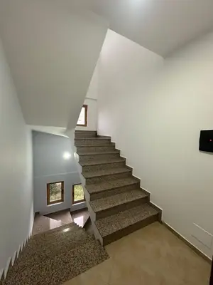 Villa in affitto a Mjull Bathore, Tirana, 500 m². Foto 5 di 10
