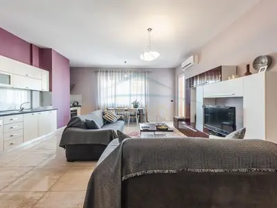 Appartamento 2+1 in affitto a Bulevardi Dyrrah, Durazzo, 114 m². Foto 3 di 8