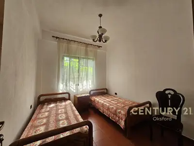 Villa for sale in Lagja nr.17, Durrës, 368 m². Photo 10 of 12