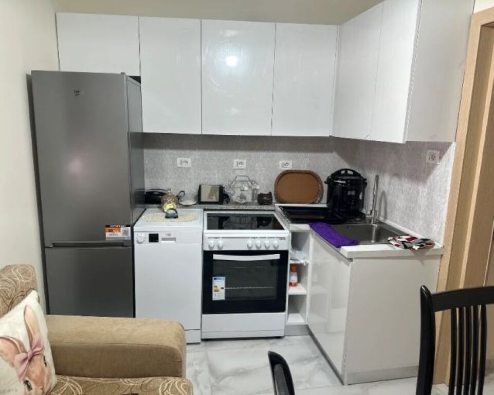 Appartamento 1+1 in affitto a Fresku, Tirana, 50 m². Foto 1 di 3