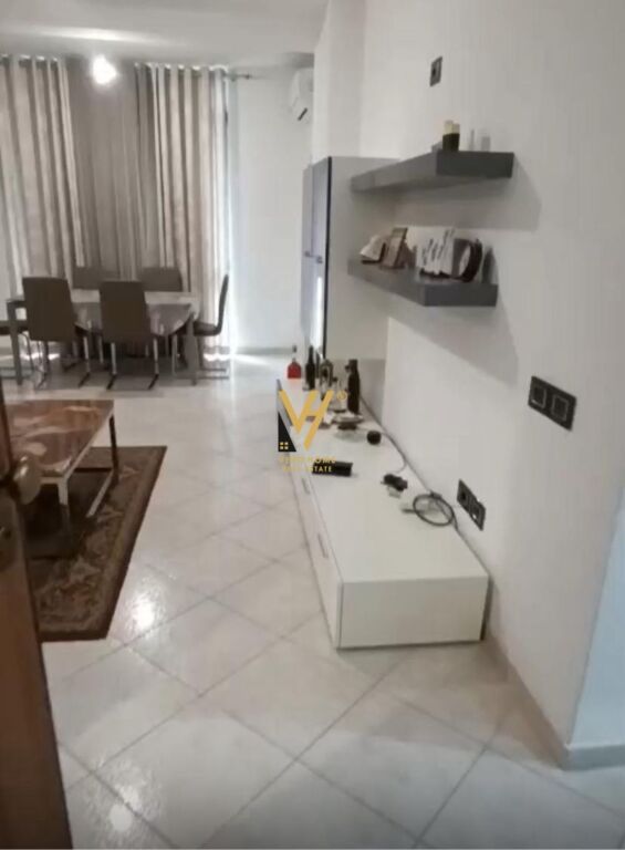Apartament 2+1 në shitje në Komuna e Parisit, Tiranë, 110 m². Foto 1 nga 3