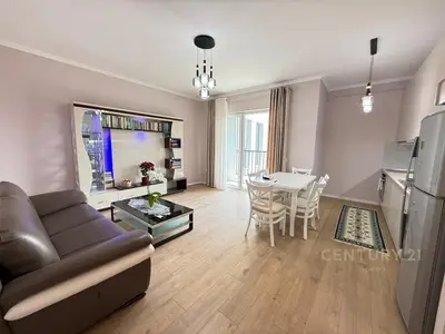 Apartament 1+1 me qera në Rruga Siri Kodra, Tiranë, 74 m². Foto 1 nga 6