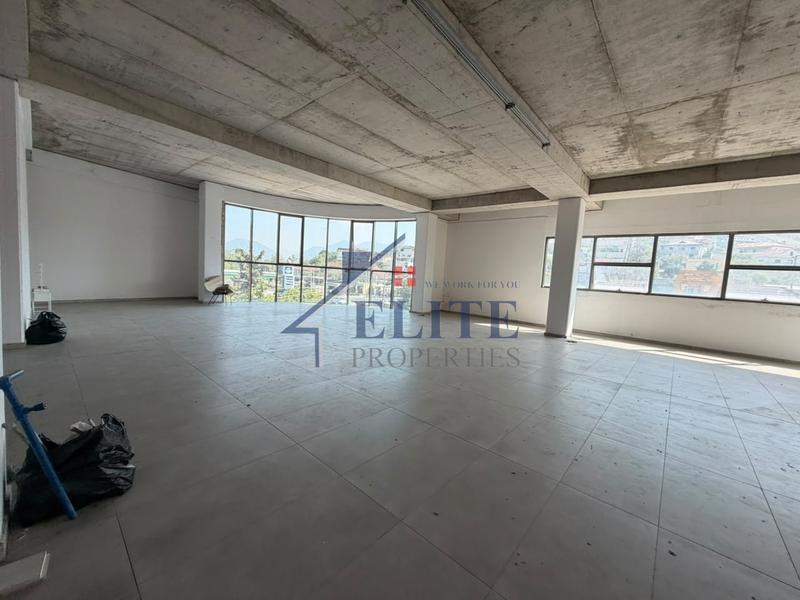 Ambient biznesi me qera në Vaqarr, Tiranë, 1 150 m²