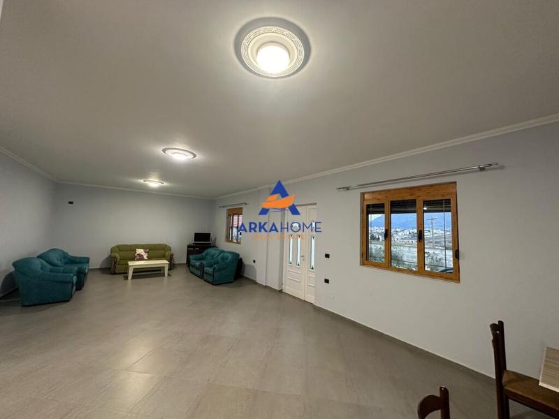 Villa in affitto a Farkë, Tirana, 500 m². Foto 2 di 12