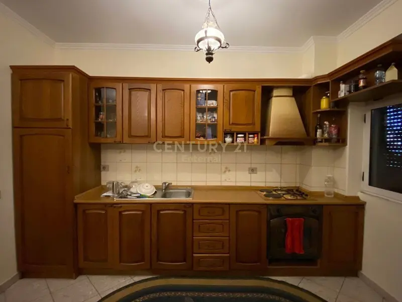 Apartament 2+1 në shitje në Ura e Nisharakut, Tiranë, 108 m²