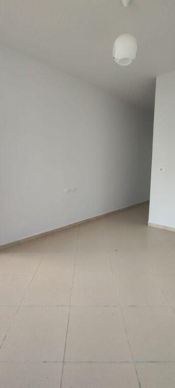 Apartament 2+1 me qera në Linzë, Tiranë, 80 m². Foto 4 nga 8