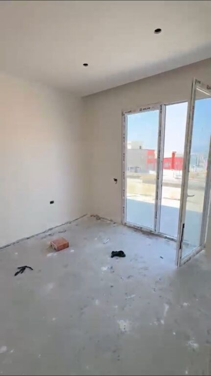 Apartment 2+1 for sale in Yzberisht, Tirana, 223 m². Photo 3 of 3