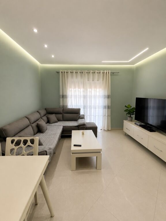Appartamento 1+1 in affitto a Rruga Bardhyl, Tirana, 70 m². Foto 1 di 3