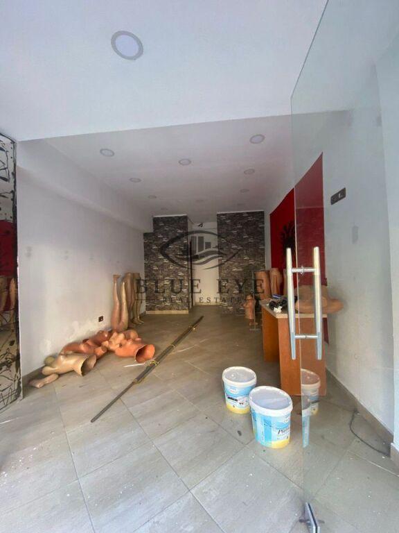 Locale commerciale in affitto a Rruga Marta Buda, Durazzo, 35 m²