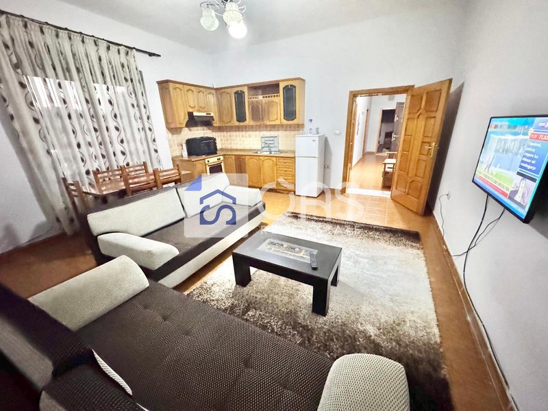 Appartamento 1+1 in affitto a Rruga Dibres, Tirana, 70 m²