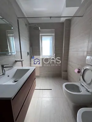 Apartament 2+1 me qera në Rruga e Elbasanit, Tiranë, 90 m². Foto 2 nga 8