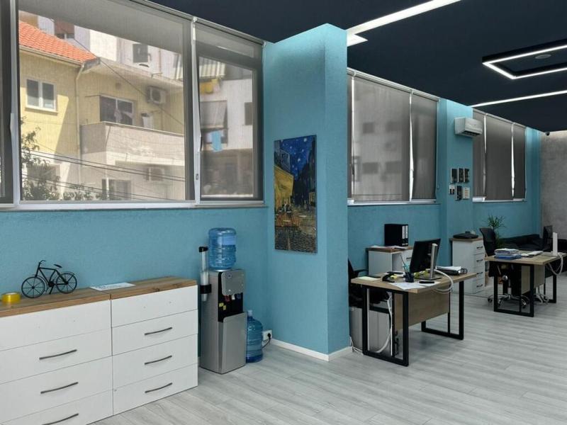 Ambient biznesi në shitje në Bakery 'Qendër', Durrës, 87 m²