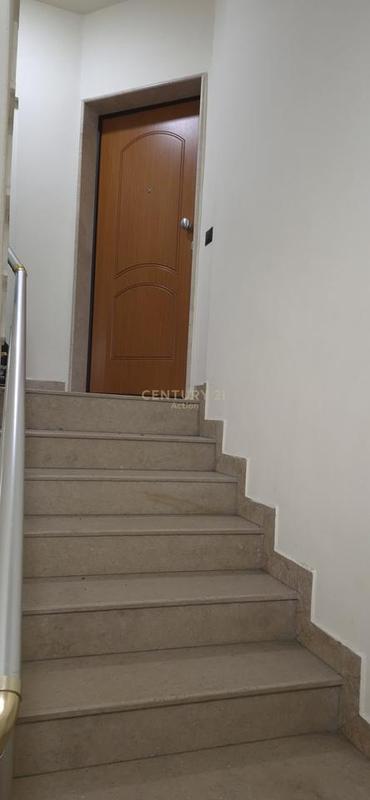 Apartament 2+1 në shitje në Siri Kodra, Tiranë, 80 m². Foto 2 nga 12