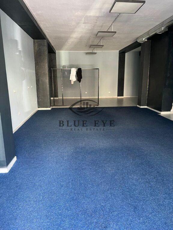 Ambient biznesi në shitje në Lagjia 16, Durrës, 106 m². Foto 3 nga 5