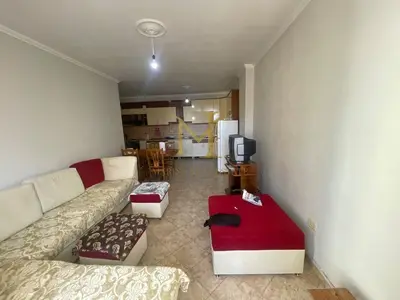 Apartament 1+1 me qera në Plazh Iliria, Durrës, 70 m². Foto 1 nga 7