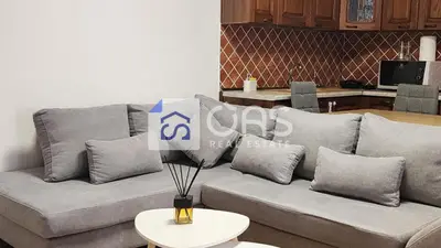 Apartament 2+1 me qera në Rruga e Kavajës, Tiranë, 80 m². Foto 2 nga 9