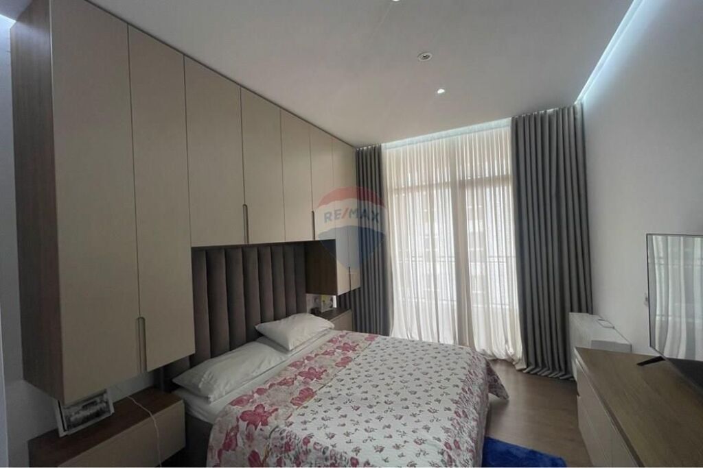 Apartment for sale in Bulevardi i Ri, Tirana, 150 m². Photo 3 of 3