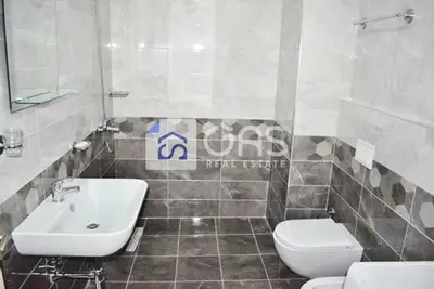 Apartament 1+1 me qera në Zogu i Zi, Tiranë, 70 m². Foto 7 nga 8