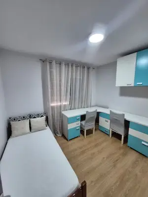 Apartament 3+1 me qera në Myslym Shyri, Tiranë, 130 m². Foto 7 nga 12