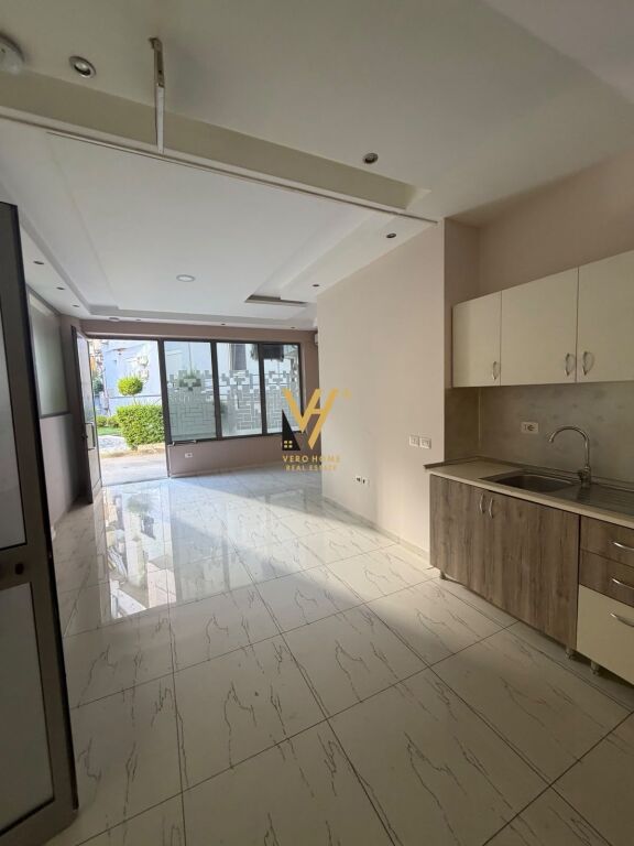 Ambient biznesi me qera në Rruga Abdulla Keta, Tiranë, 80 m². Foto 1 nga 3