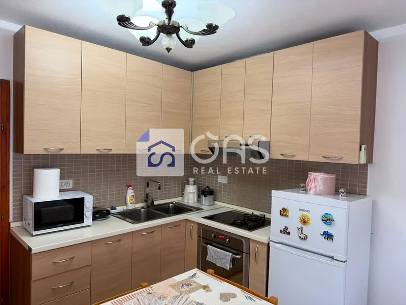 Appartamento 1+1 in affitto a Rruga Abdulla Gjinali, Tirana, 75 m²