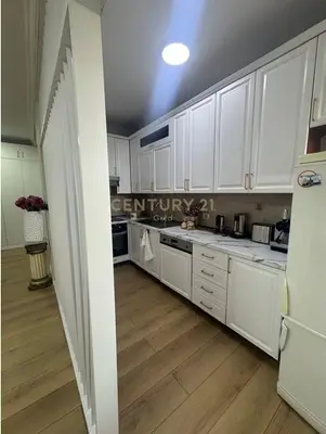 Appartamento 2+1 in affitto a Parlamenti, Tirana, 115 m². Foto 2 di 9