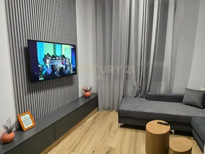 Apartament 1+1 në shitje në Rruga Frosina Plaku, Tiranë, 71 m². Foto 1 nga 12