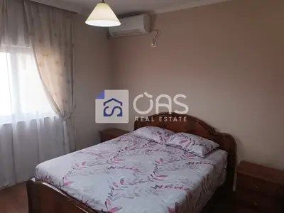 Apartament 1+1 me qera në Komuna e Parisit, Tiranë, 60 m². Foto 1 nga 5