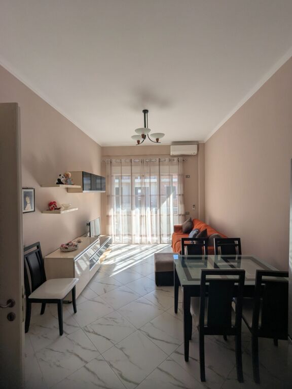Apartment 1+1 for sale in Lungomare, Vlorë, 63 m². Photo 1 of 3