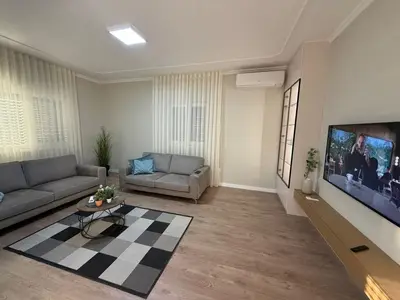 Apartament 2+1 me qera në Rruga Pjetër Budi, Tiranë, 100 m². Foto 1 nga 5