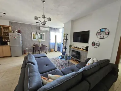 Appartamento 1+1 in affitto a Rruga e Bogdanëve, Tirana, 60 m². Foto 4 di 9