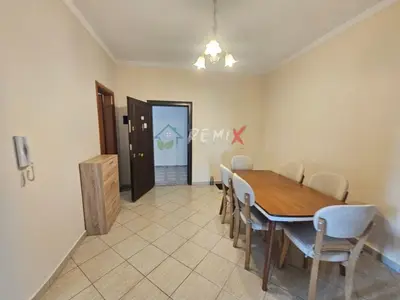 Apartament 2+1 me qera në Rruga Mujo Ulqinaku, Durrës, 95 m². Foto 8 nga 12