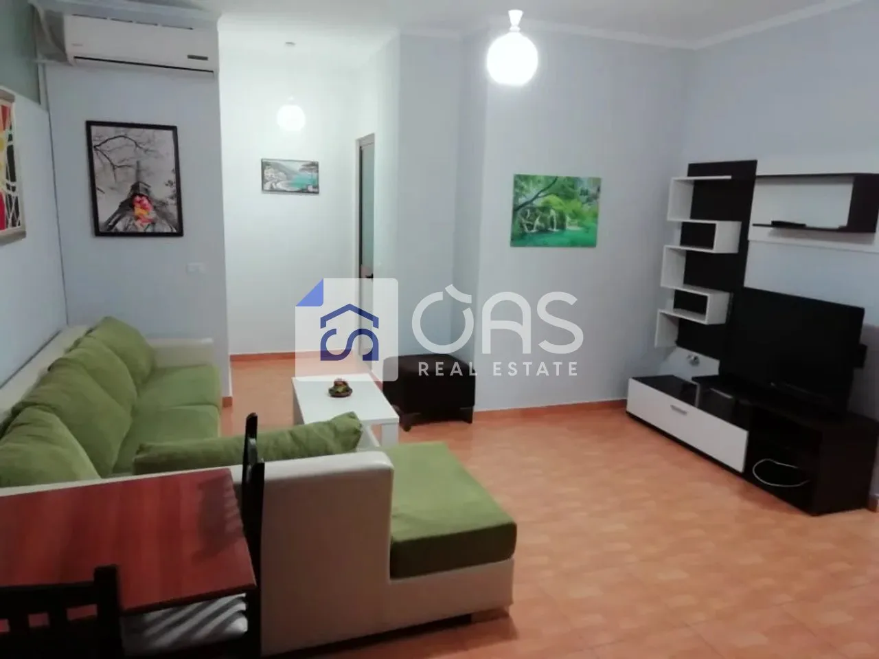 Apartament 1+1 me qera në Vilat Gjermane, Tiranë, 65 m². Foto 1 nga 3