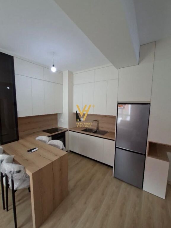 Appartamento 1+1 in affitto ad Ali Demi, Tirana, 60 m². Foto 2 di 3