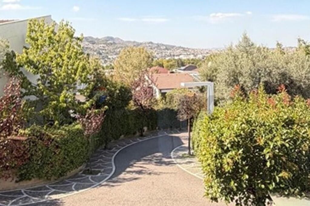 Villa in affitto a Long Hill Residence, Tirana, 672 m². Foto 3 di 3