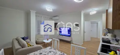 Apartament 2+1 me qera në Pazari i Ri, Tiranë, 98 m². Foto 8 nga 11