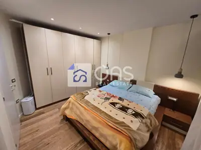 Apartament 3+1 me qera në Pazari i Ri, Tiranë, 100 m². Foto 3 nga 6