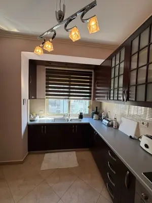 Apartament 3+1 me qera në Komuna e Parisit, Tiranë, 122 m². Foto 3 nga 10