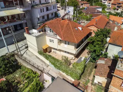 Vilë në shitje në Pogradec, Pogradec, 240 m². Foto 1 nga 12